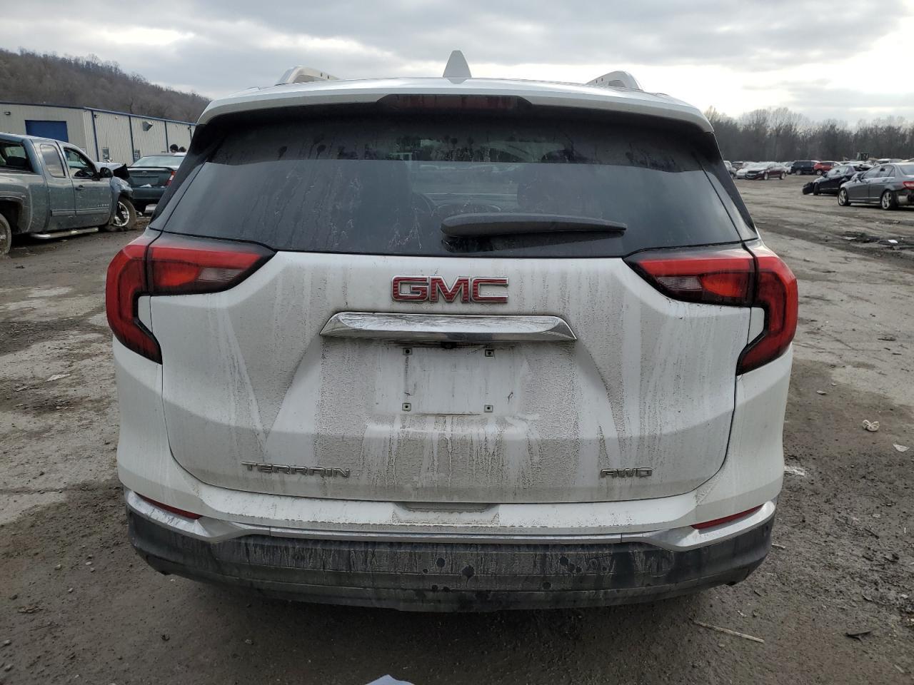 2019 GMC TERRAIN SL - Image 6