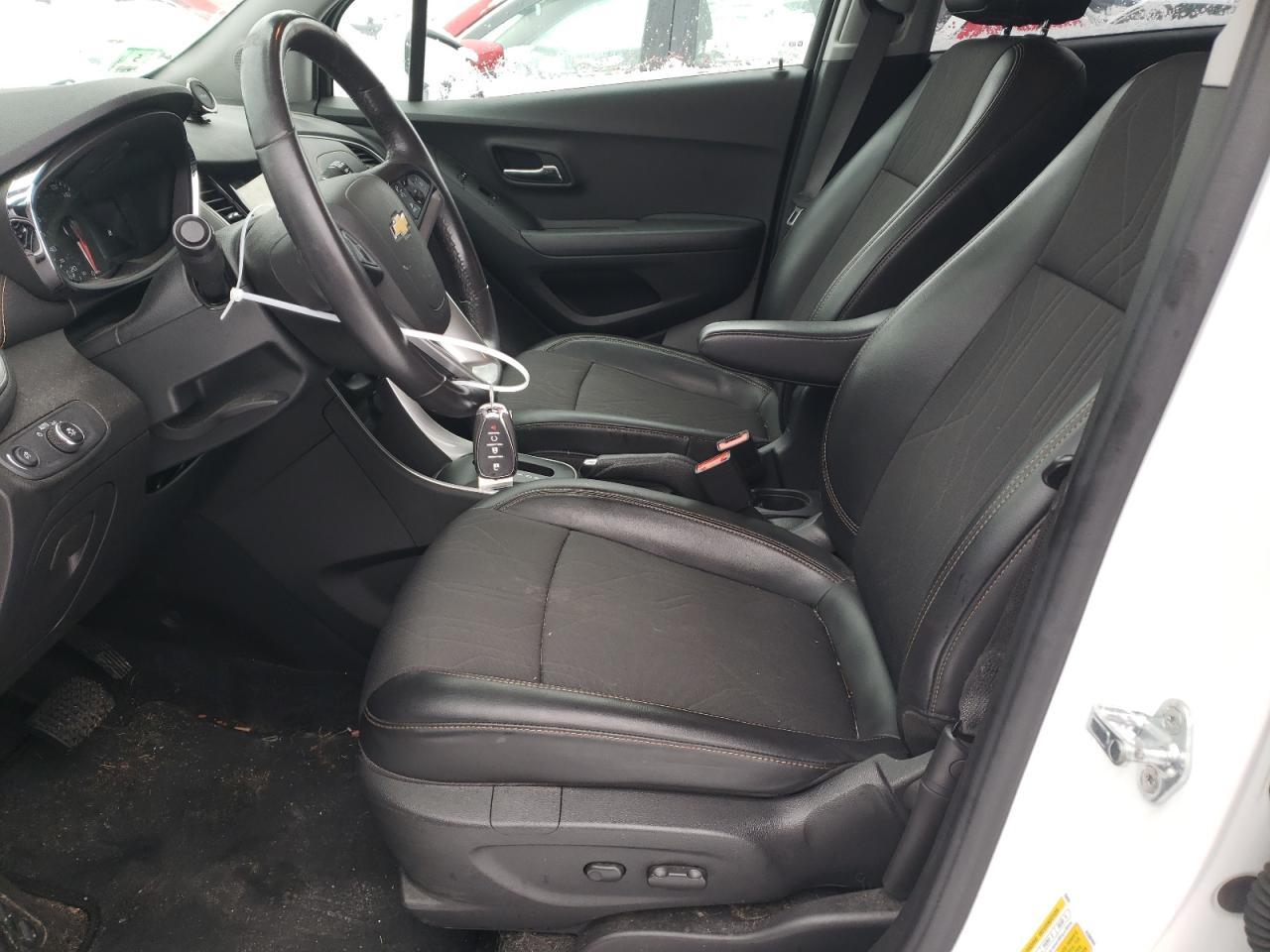 2019 CHEVROLET TRAX 1LT - Image 7