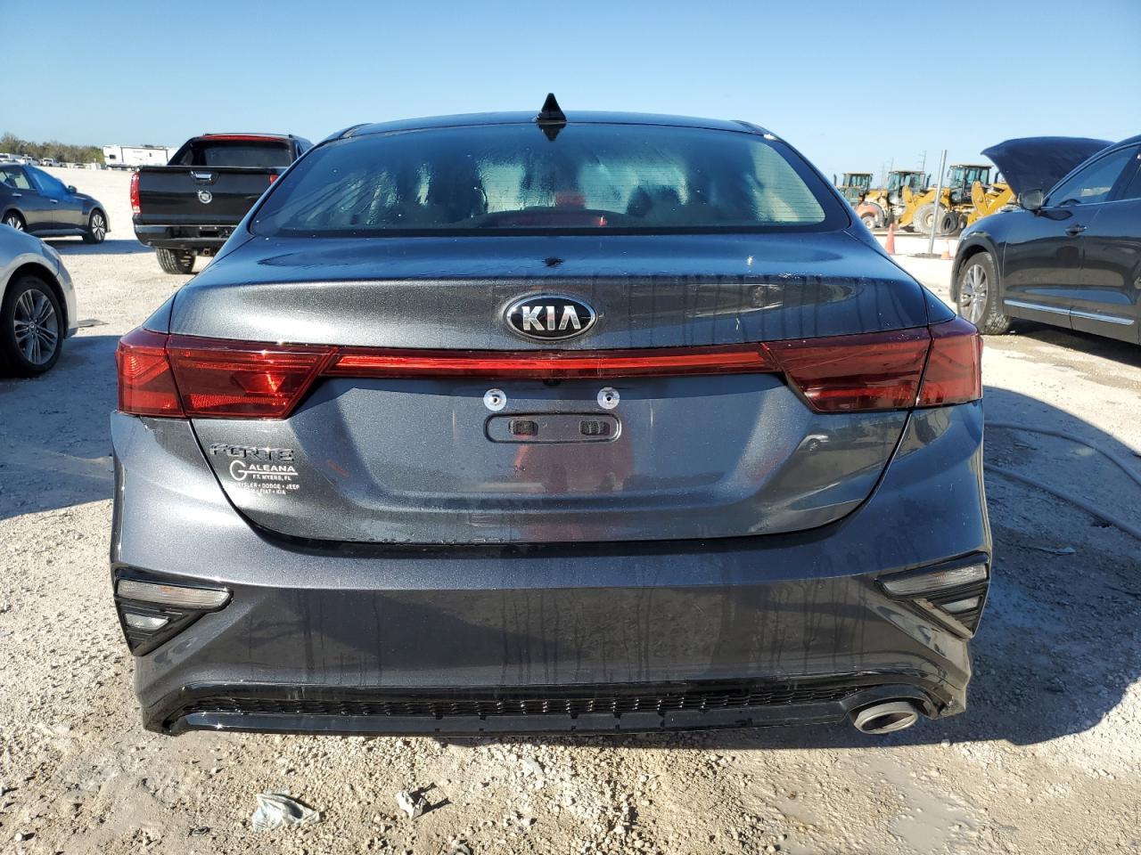 2021 KIA FORTE FE - Фото 6