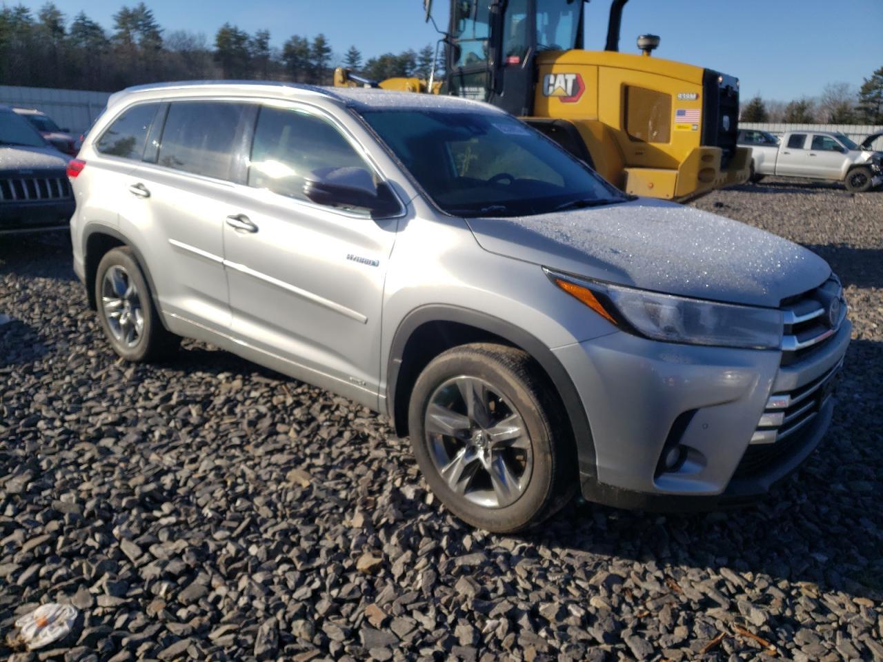 2018 TOYOTA HIGHLANDER - Фото 4