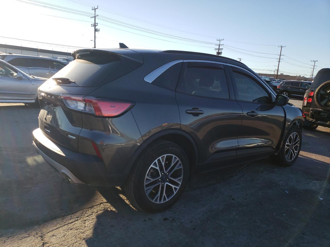 2020 FORD ESCAPE SEL - Фото 3