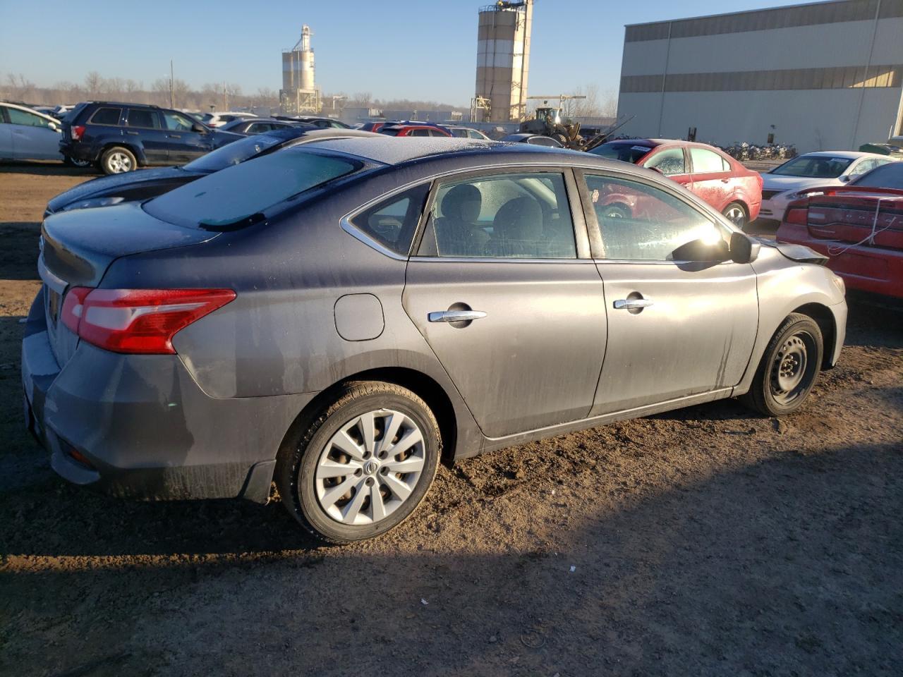 2017 NISSAN SENTRA S - Фото 3