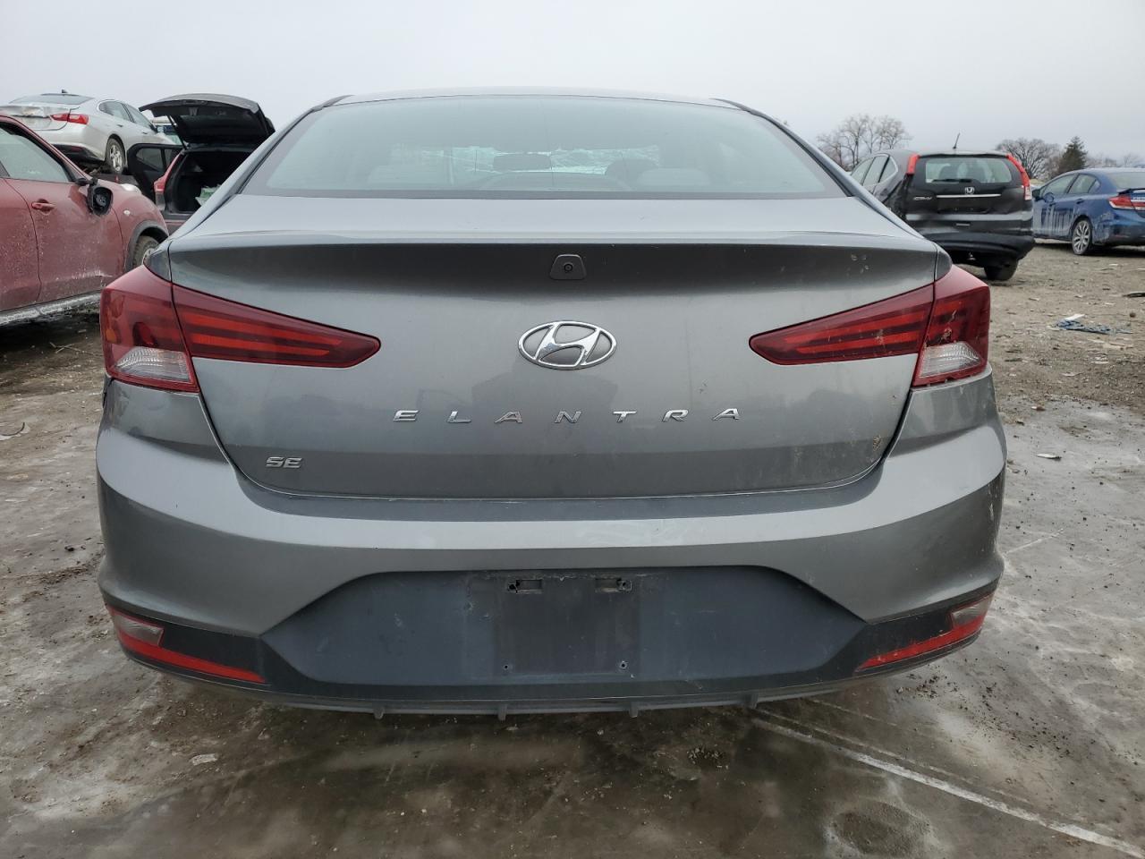2019 HYUNDAI ELANTRA SE - Фото 6