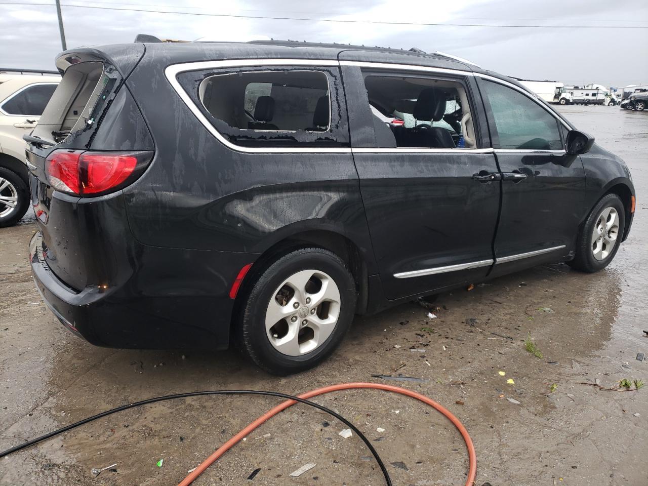 2017 CHRYSLER PACIFICA T - Image 3