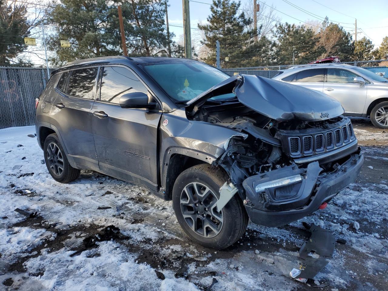 2019 JEEP COMPASS TR - Фото 4