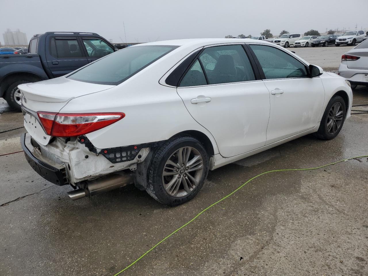2016 TOYOTA CAMRY LE - Фото 3
