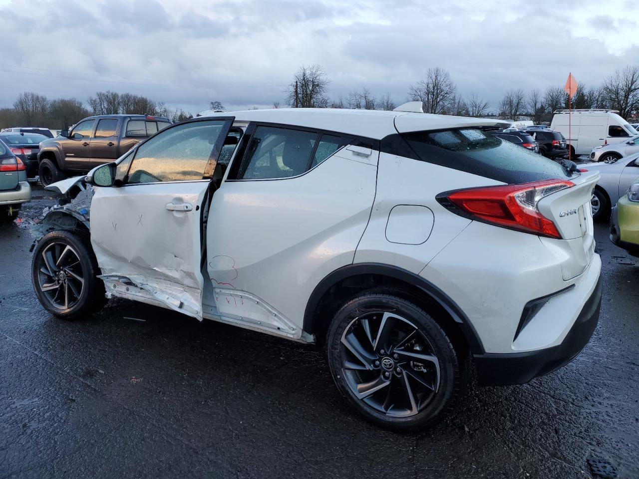 2021 TOYOTA C-HR XLE - Image 2