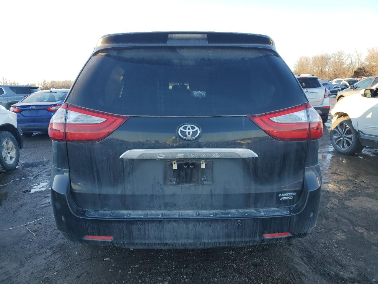 2015 TOYOTA SIENNA XLE - Фото 6
