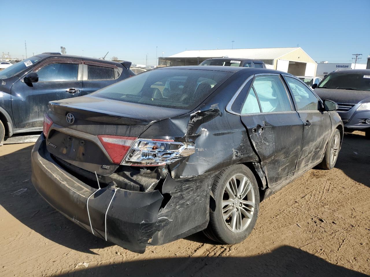 2015 TOYOTA CAMRY LE - Фото 3