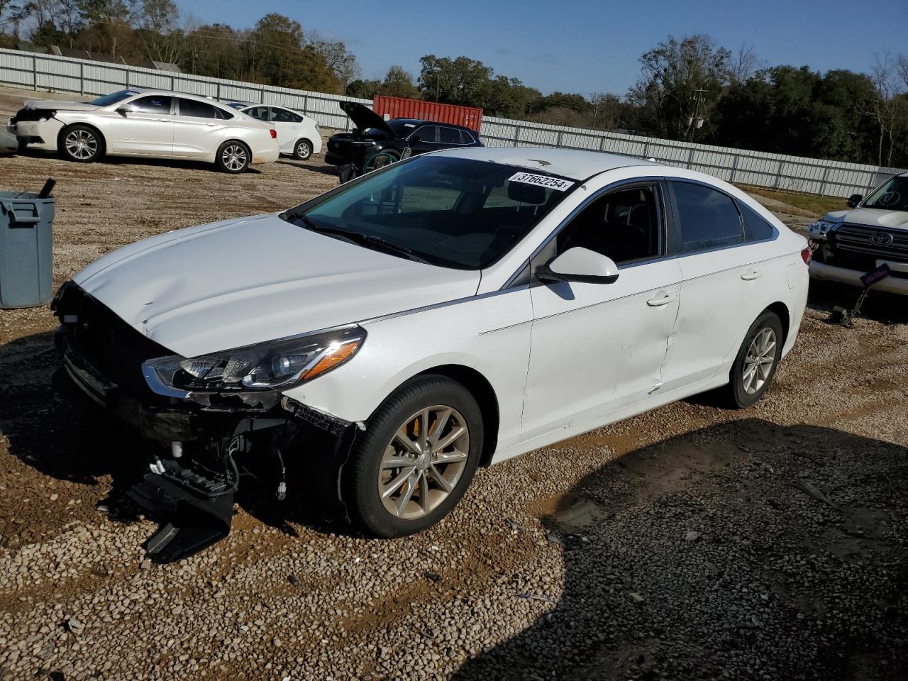 2018 HYUNDAI SONATA SE car image