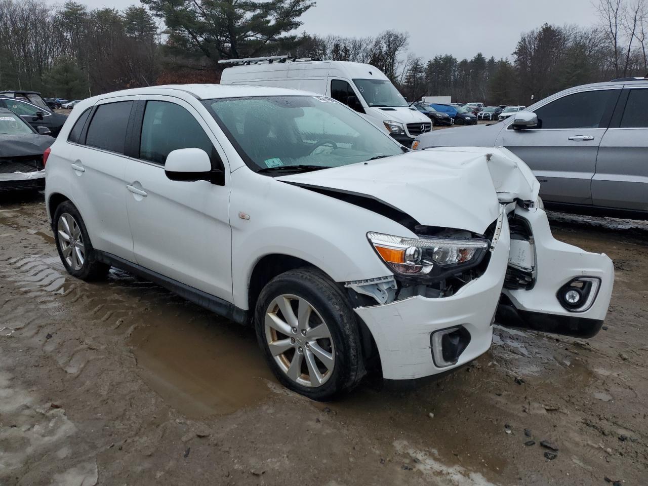 2015 MITSUBISHI OUTLANDER - Фото 4