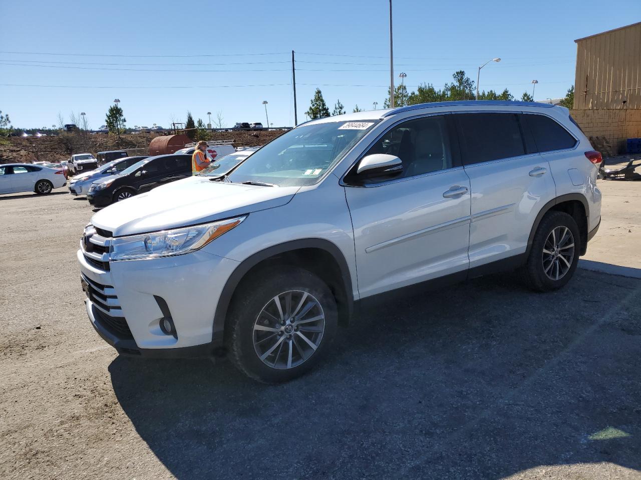 2019 TOYOTA HIGHLANDER