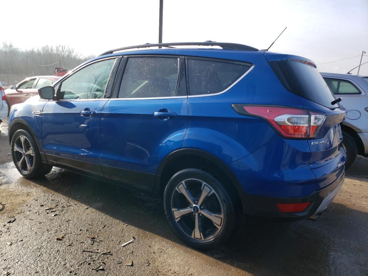 2017 FORD ESCAPE SE - Фото 2