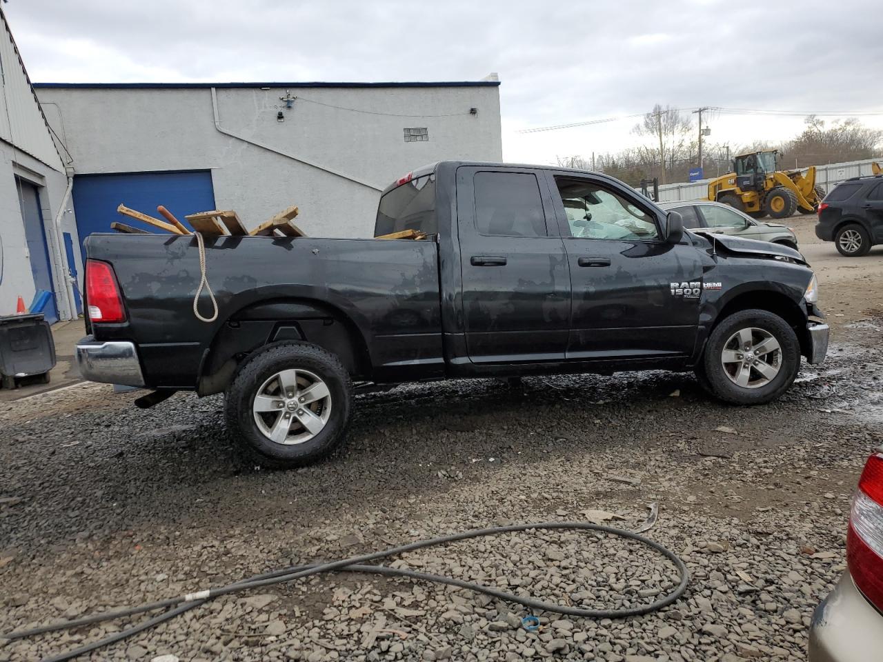 2019 RAM 1500 CLASS - Image 3