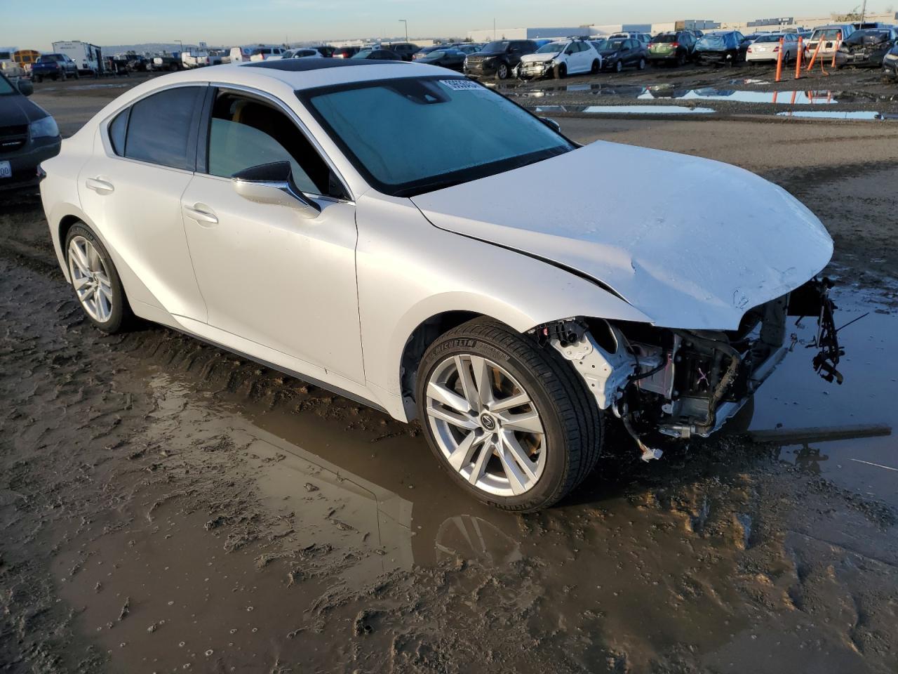 2021 LEXUS IS 300 - Image 4