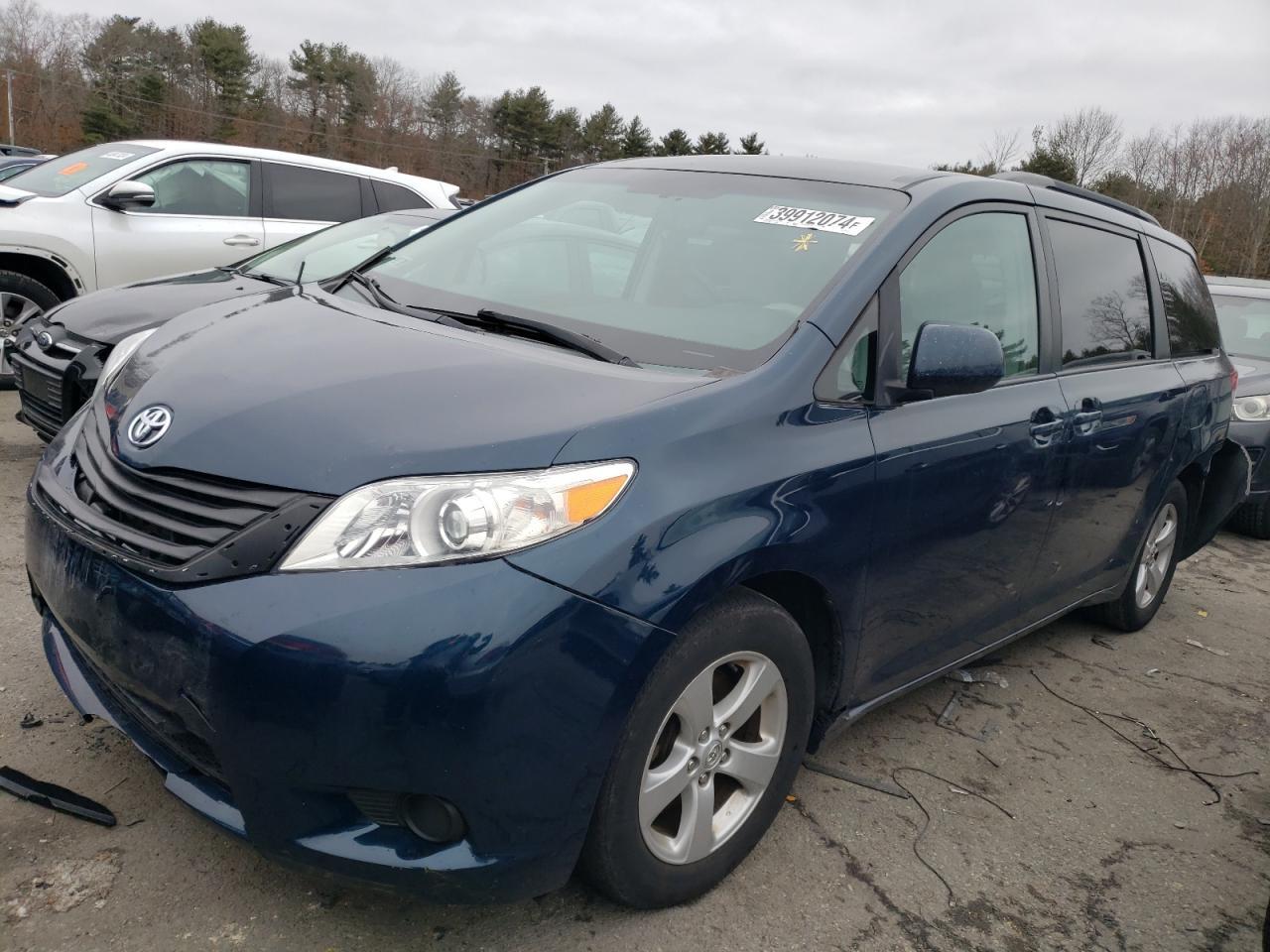 2011 TOYOTA SIENNA LE car image