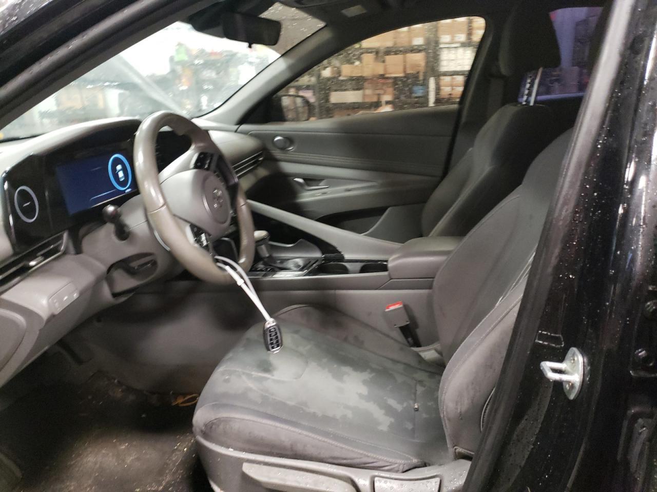2022 HYUNDAI ELANTRA SE - Фото 7