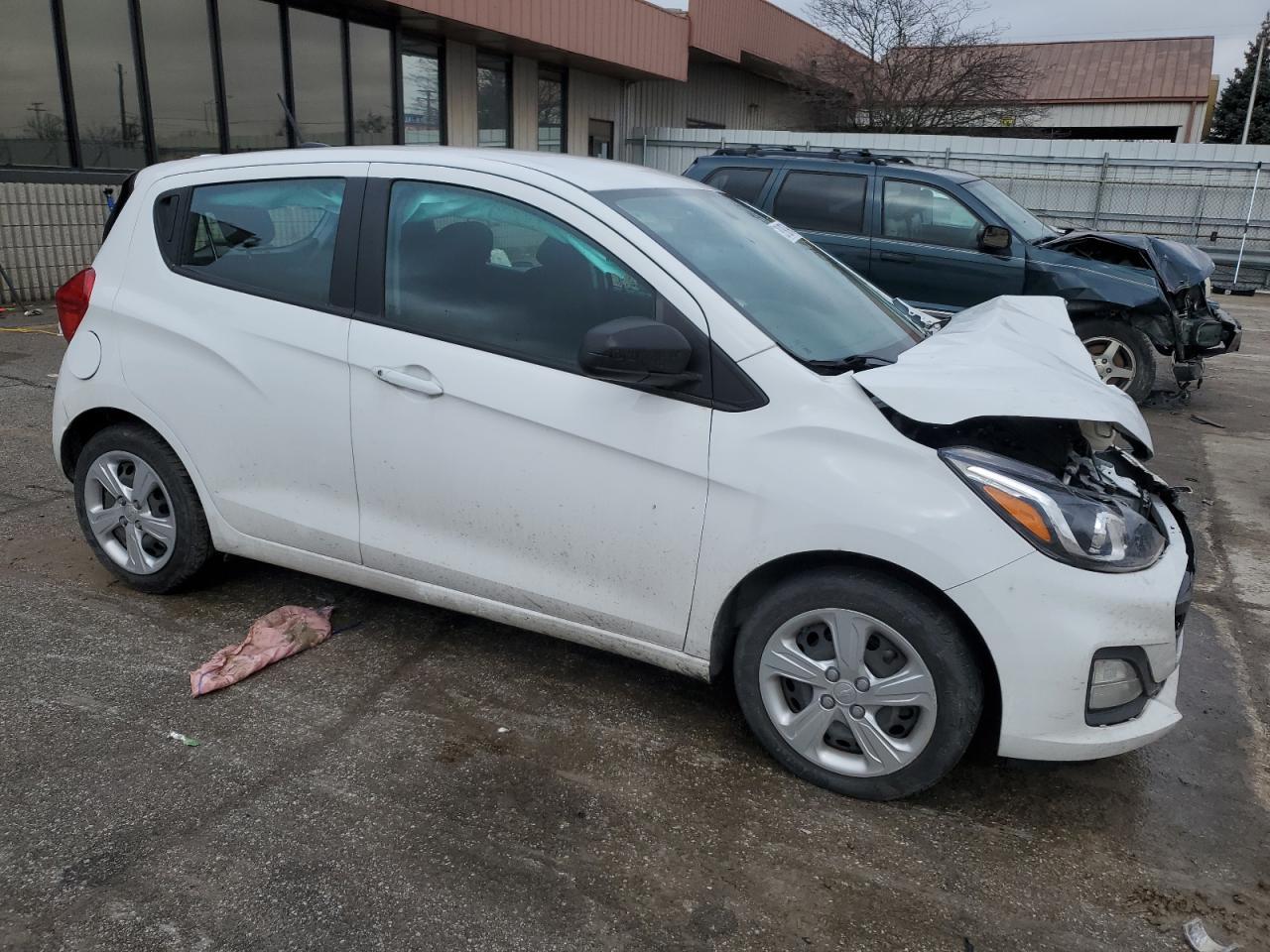 2022 CHEVROLET SPARK LS - Фото 4