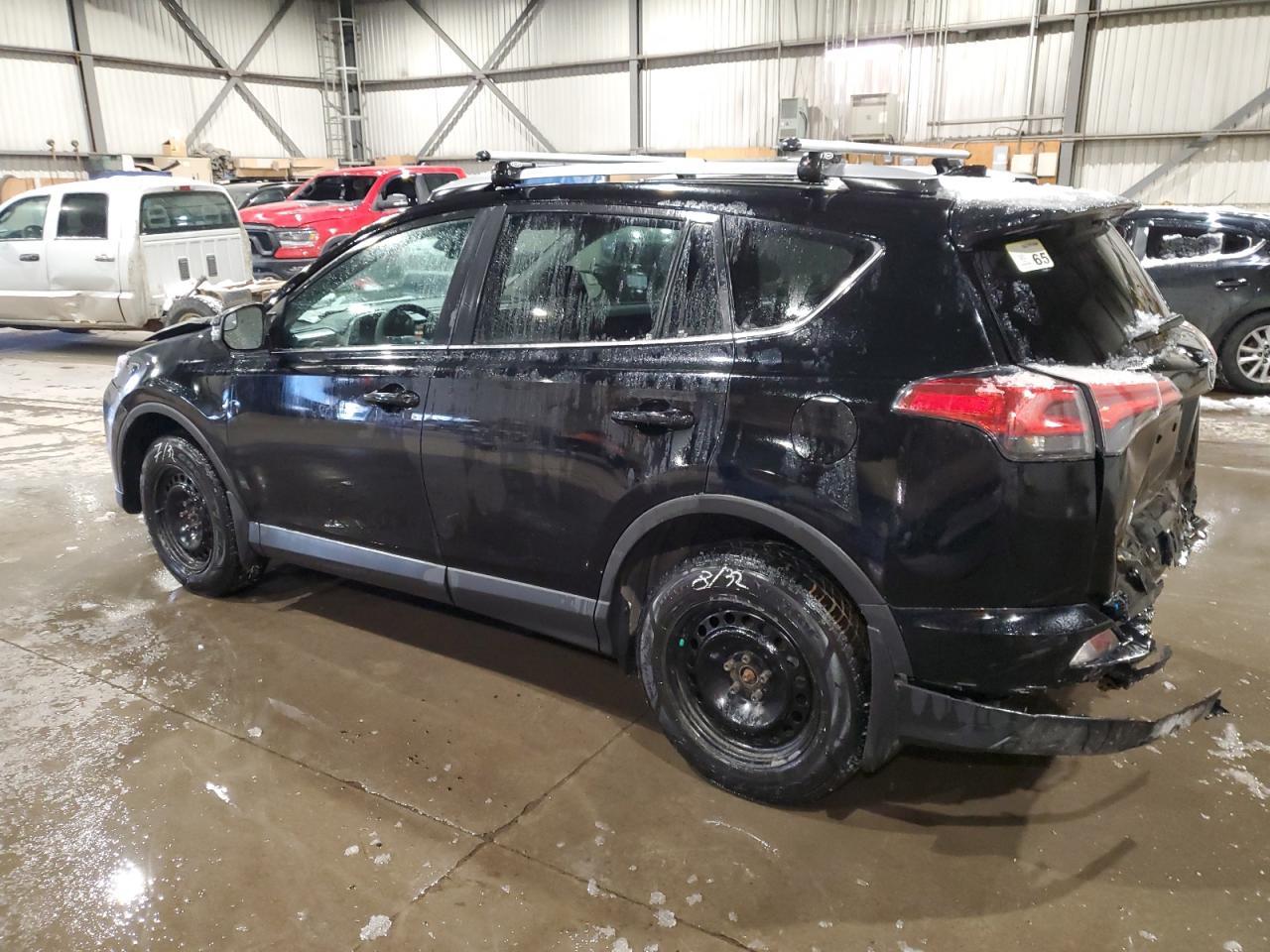 2018 TOYOTA RAV4 LE - Image 2