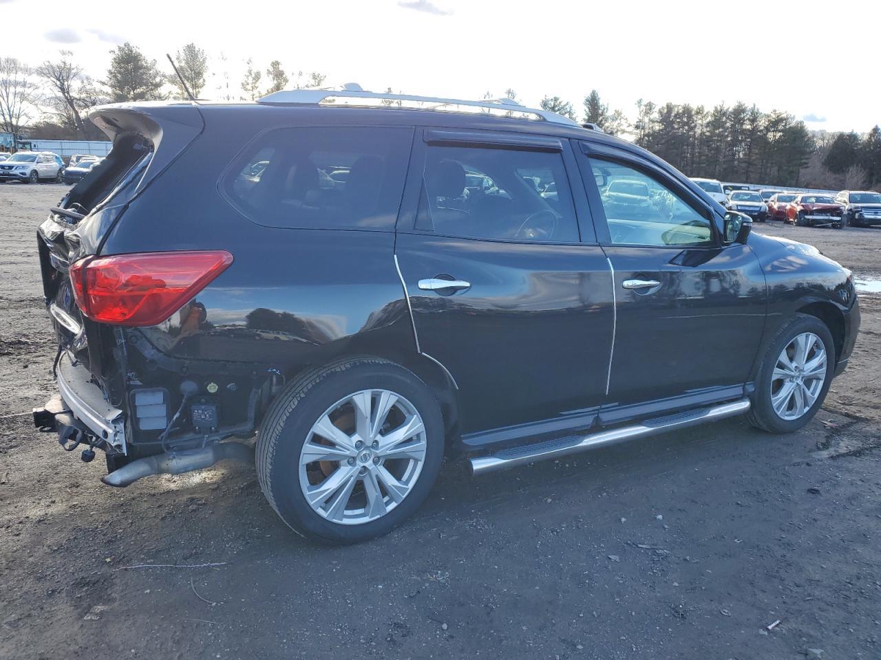 2018 NISSAN PATHFINDER - Фото 3