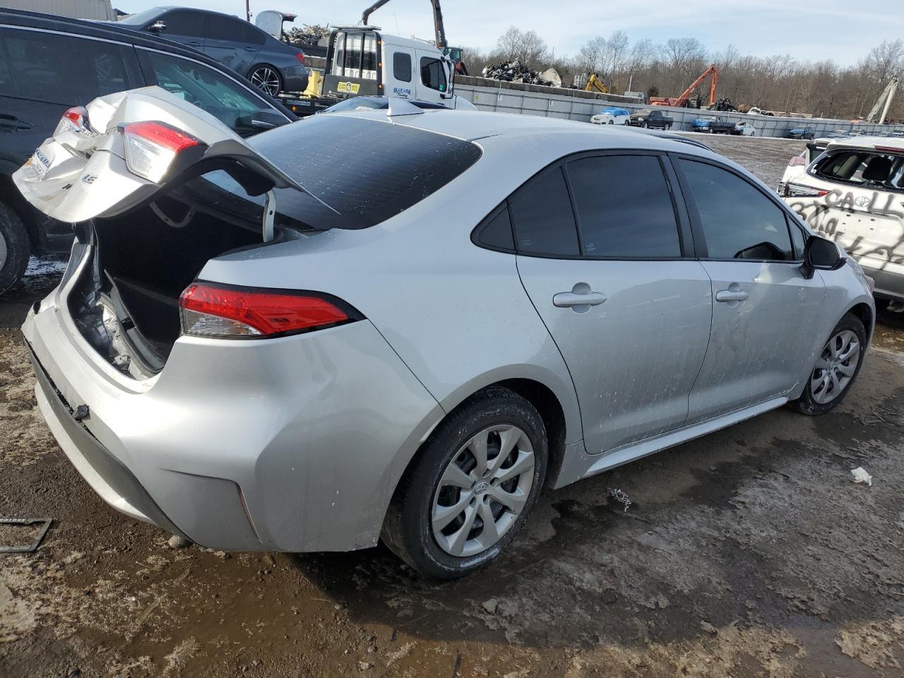 2021 TOYOTA COROLLA LE - Image 3