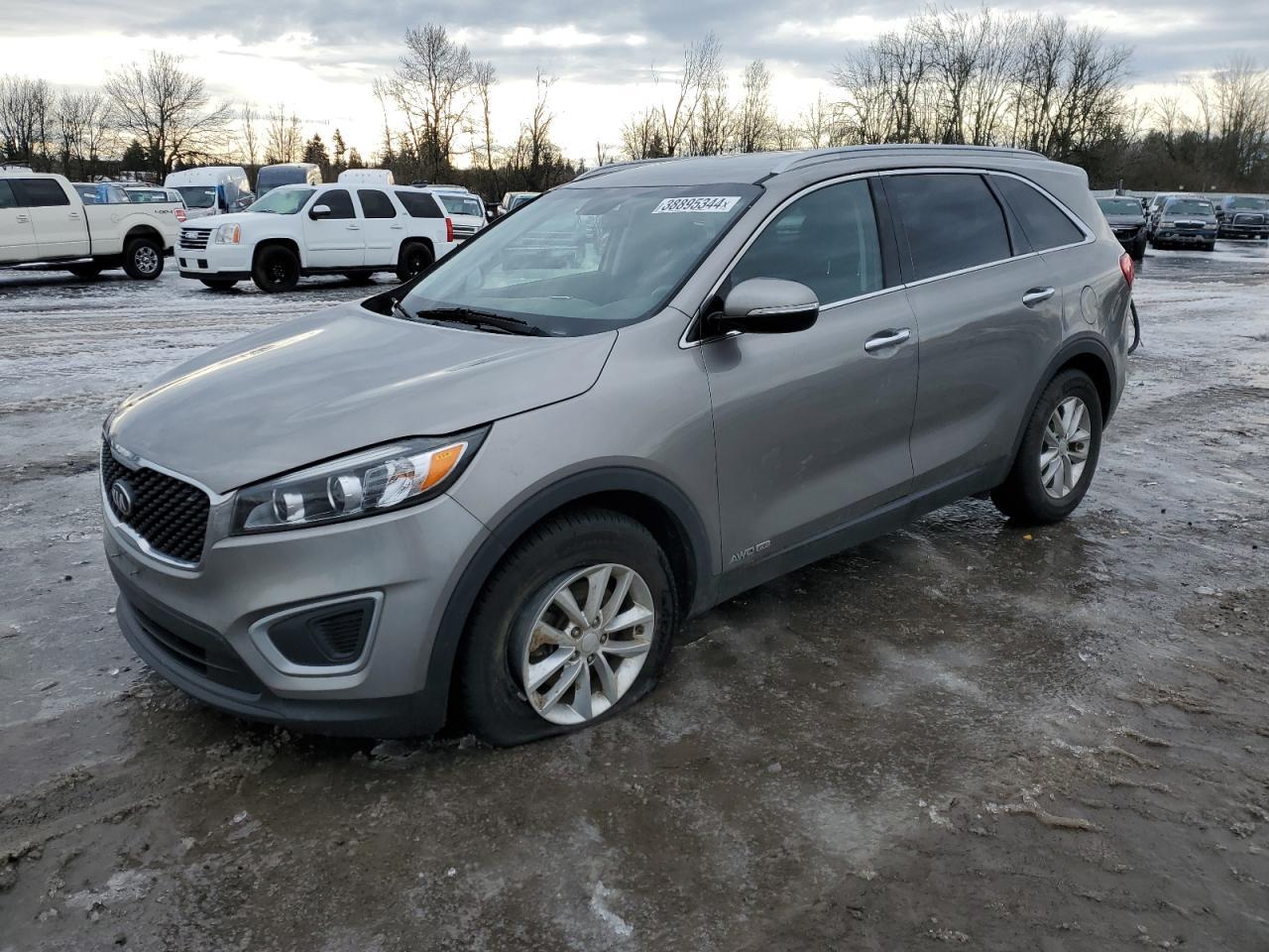 2018 KIA SORENTO LX car image