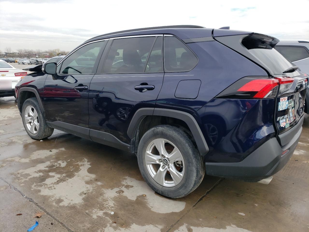 2020 TOYOTA RAV4 XLE - Image 2