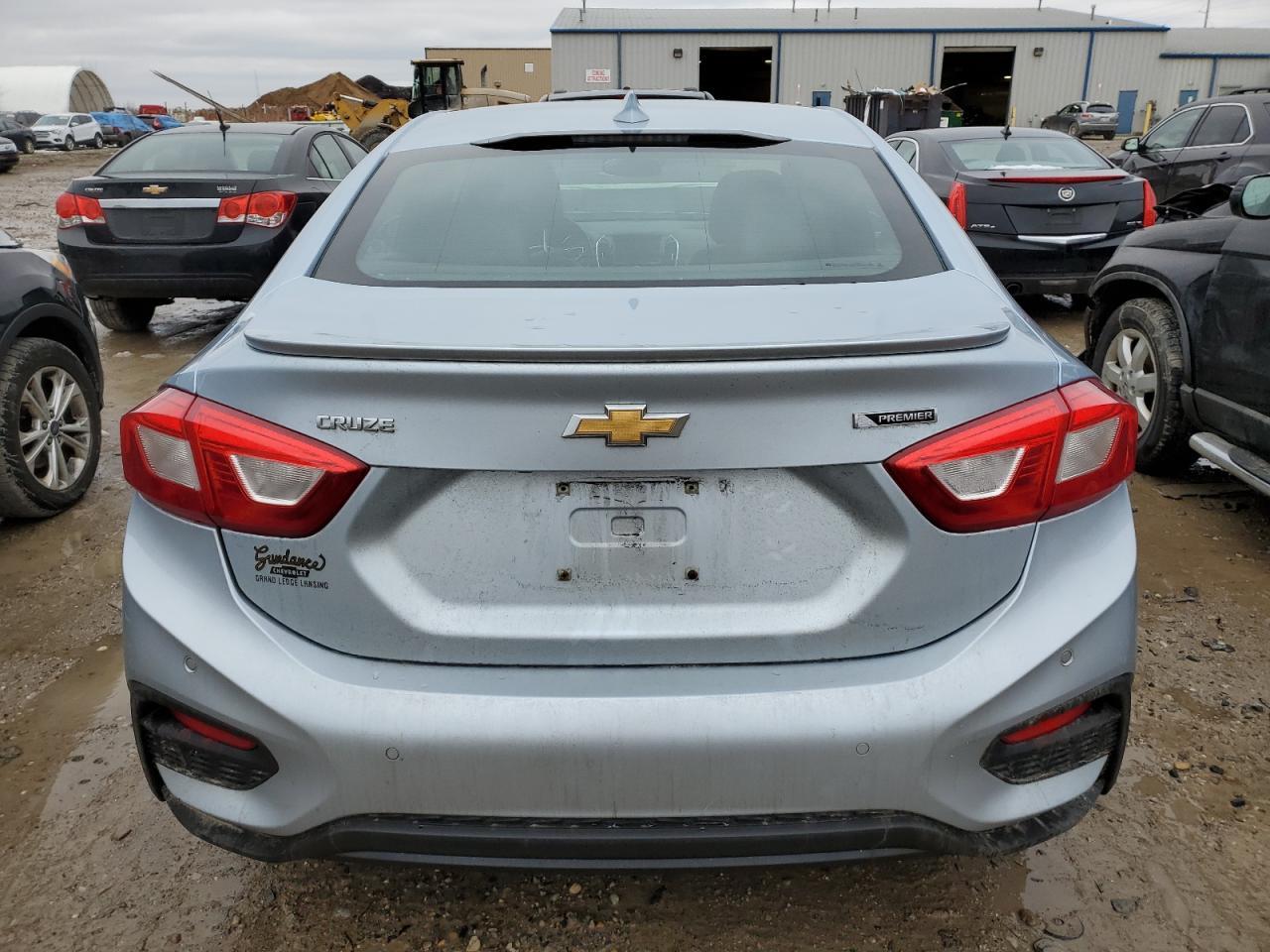 2017 CHEVROLET CRUZE PREM - Фото 6