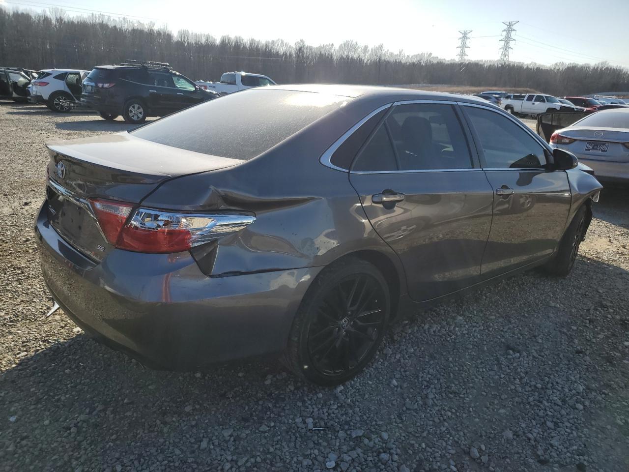 2017 TOYOTA CAMRY LE - Image 3