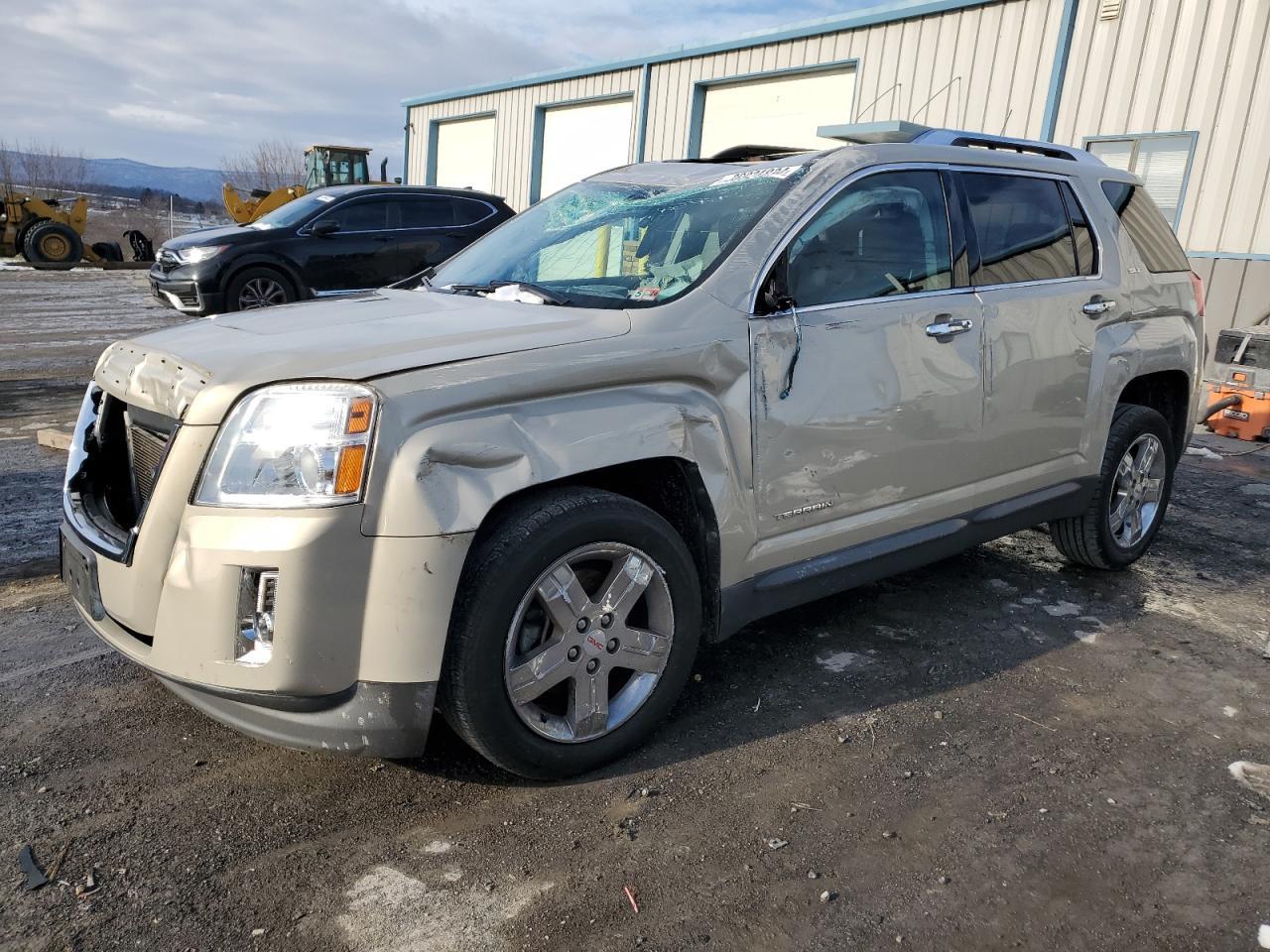 2012 GMC TERRAIN SL car image