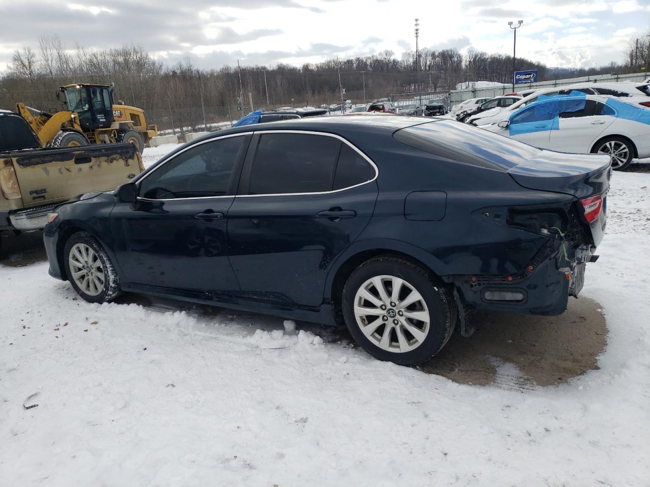 2018 TOYOTA CAMRY LE A - Image 2