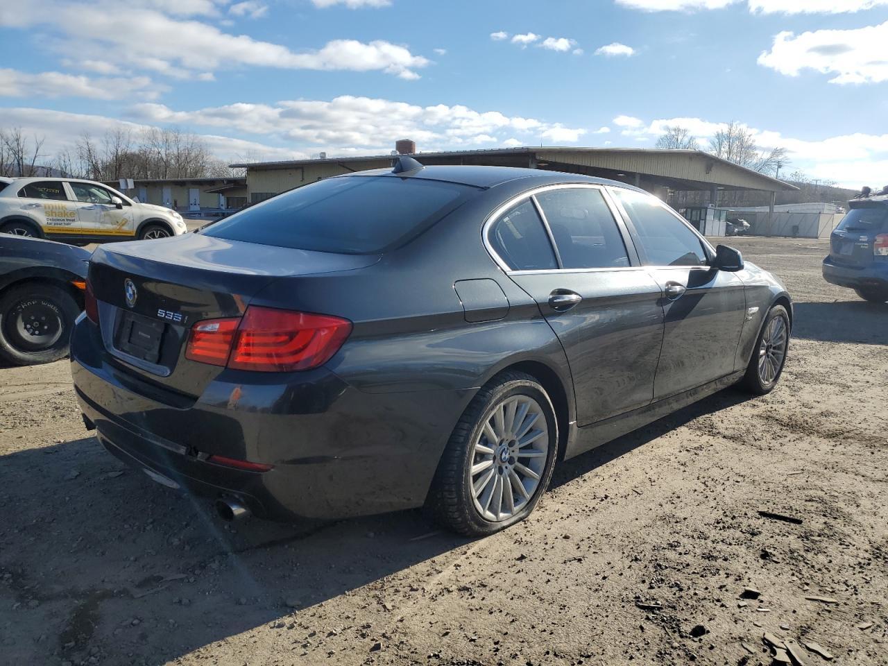 2011 BMW 535 XI - Фото 3