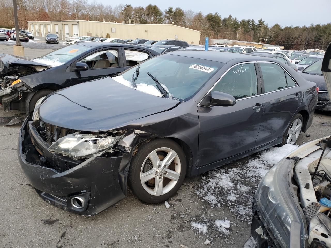 2014 TOYOTA CAMRY L car image