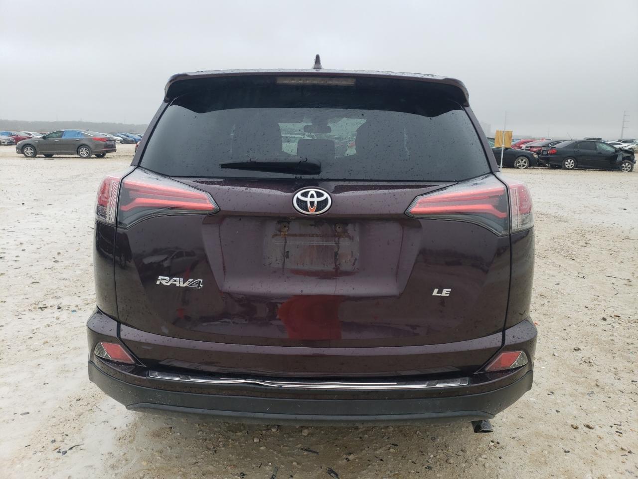 2018 TOYOTA RAV4 LE - Image 6