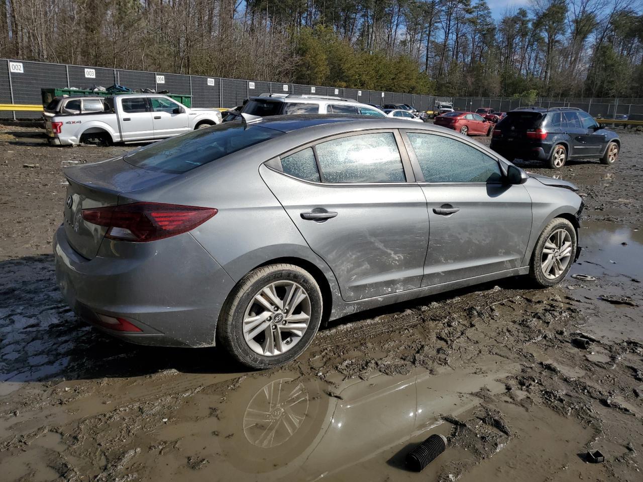2019 HYUNDAI ELANTRA SE - Image 3