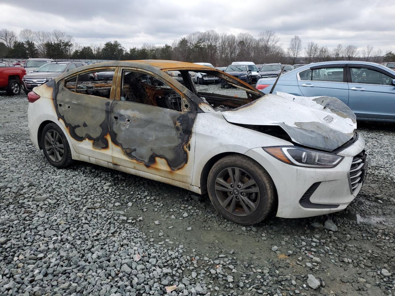 2018 HYUNDAI ELANTRA SE - Фото 4