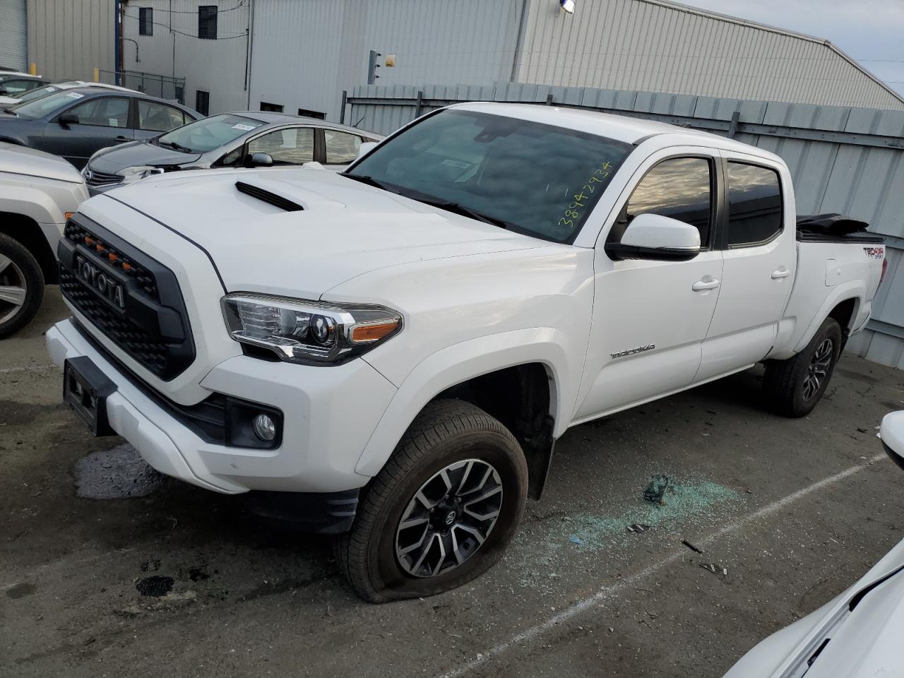 2019 TOYOTA TACOMA DOU