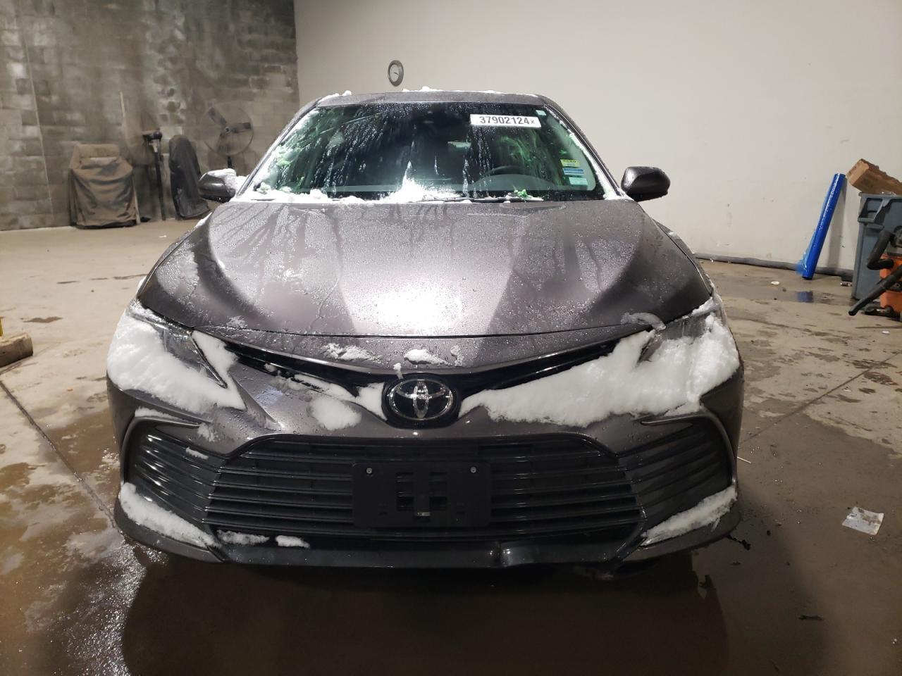 2023 TOYOTA CAMRY LE - Фото 5