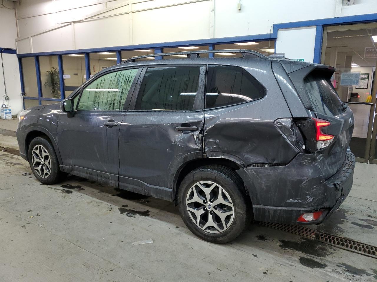 2021 SUBARU FORESTER P - Фото 2