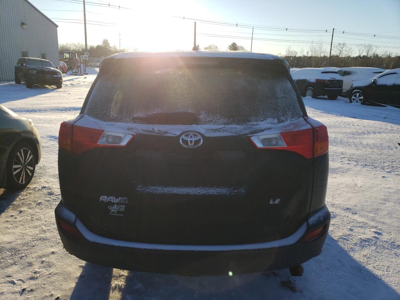 2015 TOYOTA RAV4 LE - Image 6