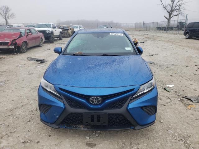 2020 Toyota Camry Se - Фото 5