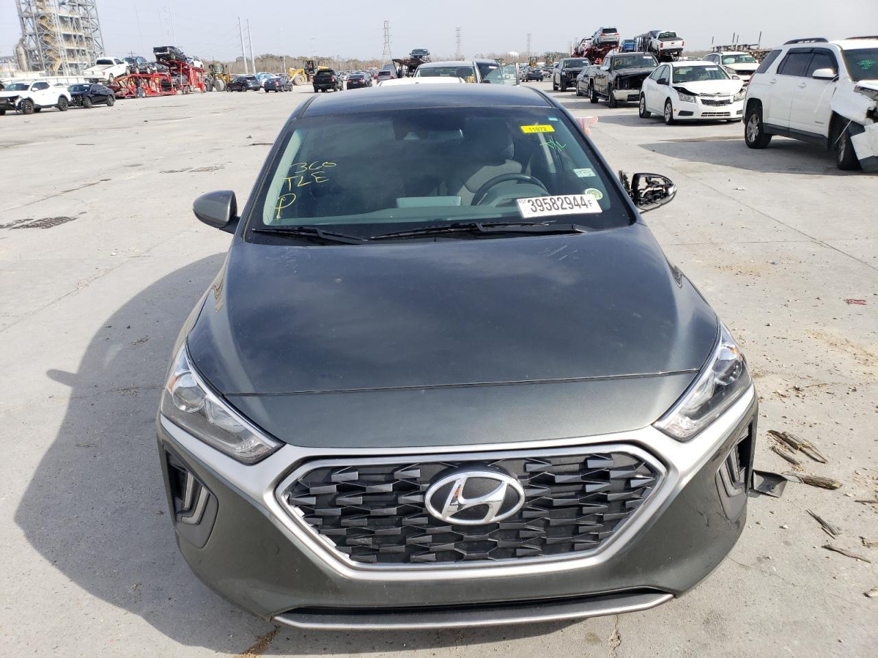 2022 HYUNDAI IONIQ SE - Фото 5