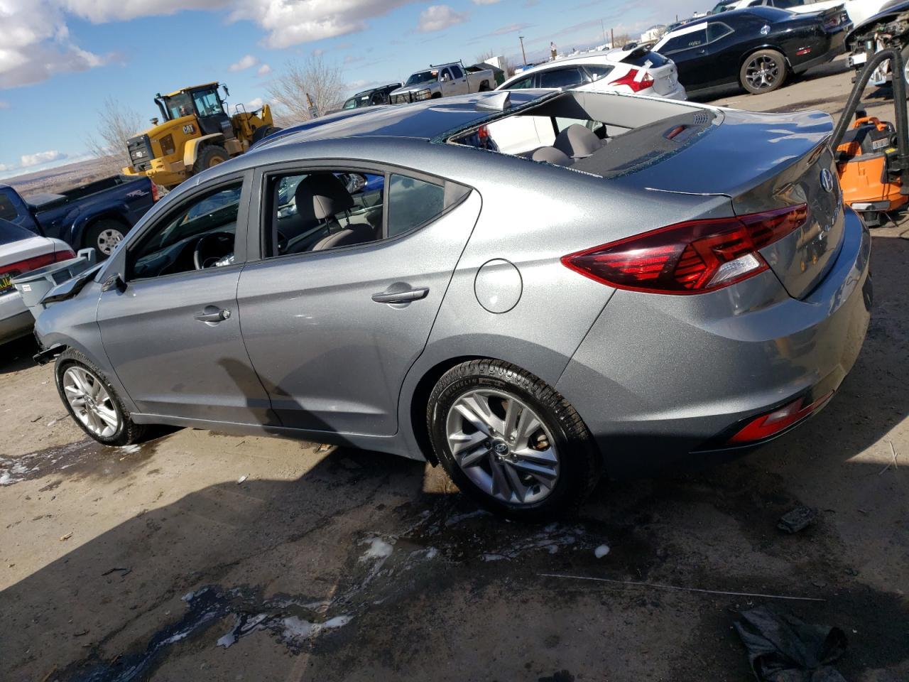 2019 HYUNDAI ELANTRA SE - Фото 2