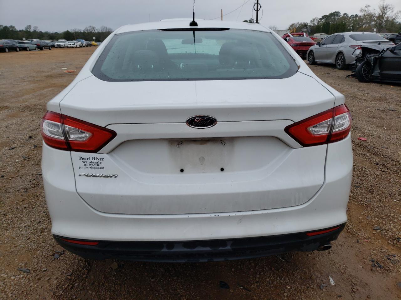 2013 FORD FUSION S - Image 6