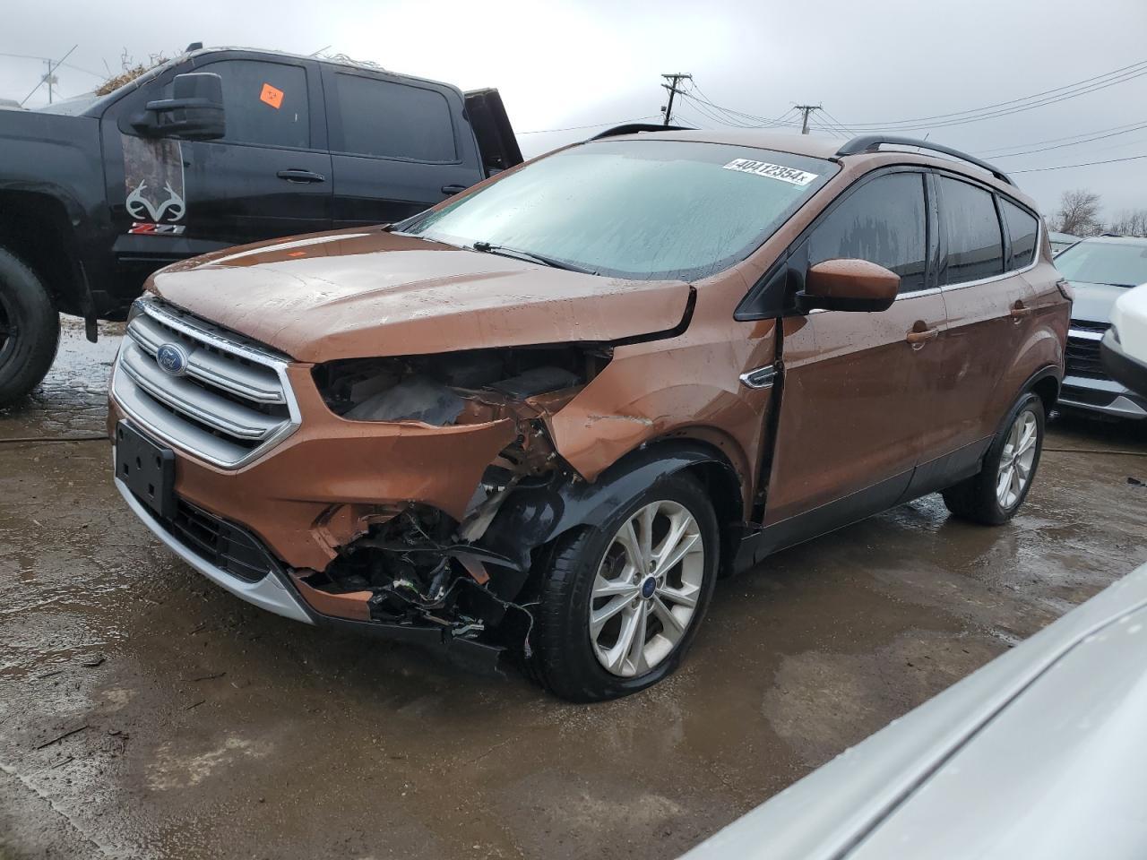 2017 FORD ESCAPE SE