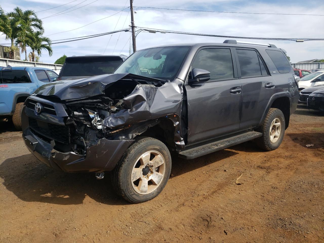2022 TOYOTA 4RUNNER SR