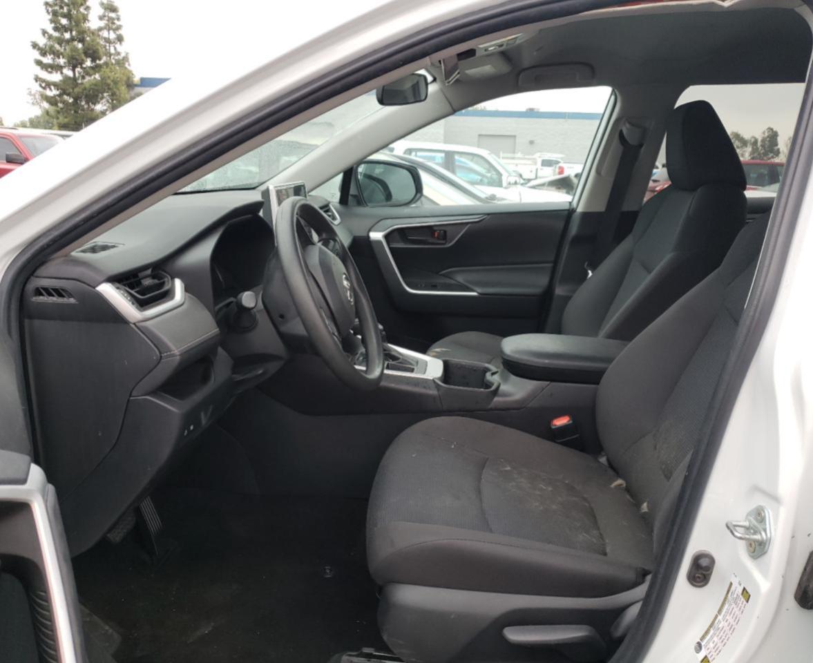 2023 TOYOTA RAV4 LE - Фото 7