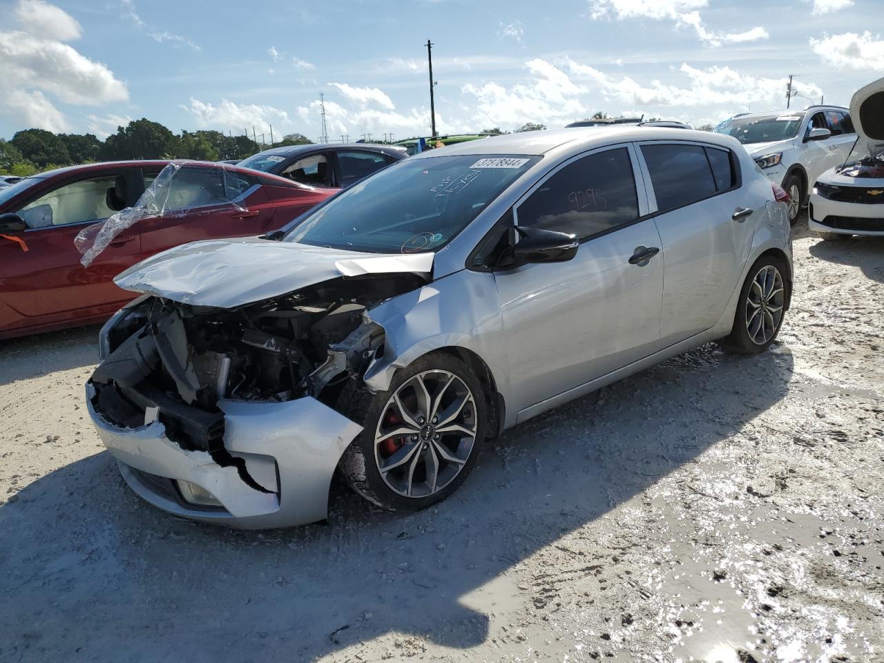 2017 KIA FORTE LX car image