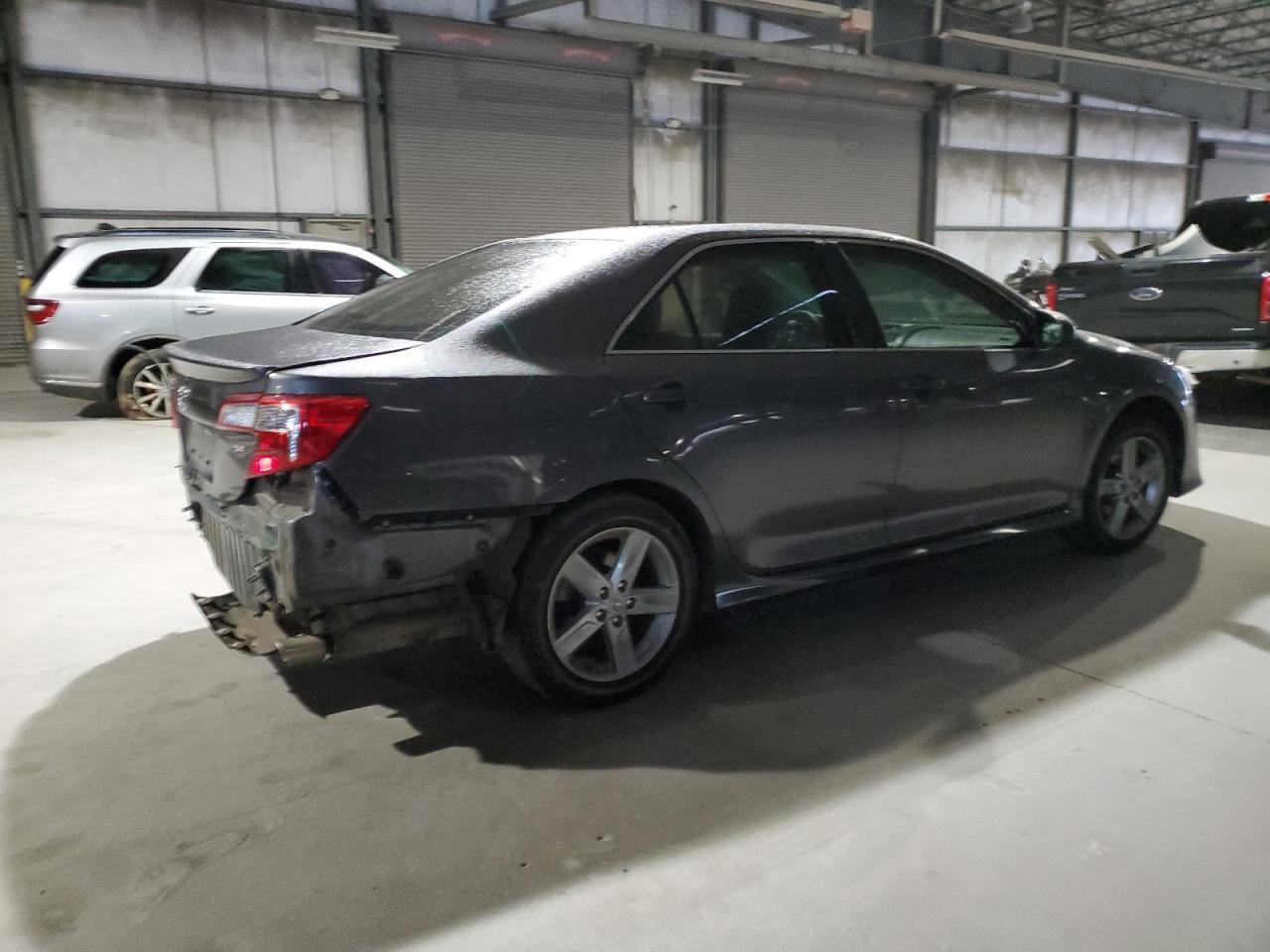2014 TOYOTA CAMRY L - Image 3