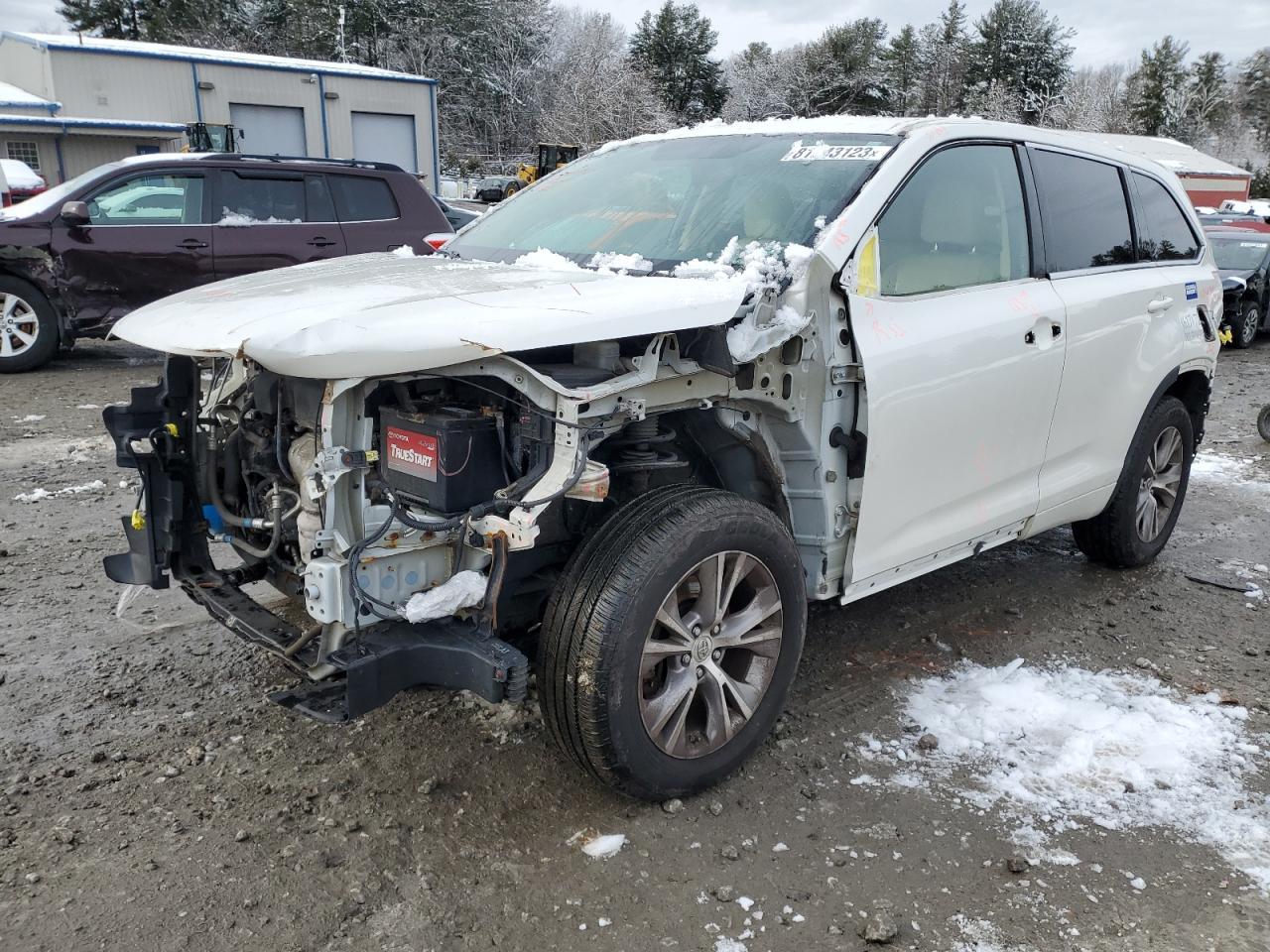 2015 TOYOTA HIGHLANDER car image